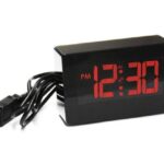 Untitled document Item DescriptionPractical Digital Clock with 3 port USB HUB held in high gloss black.SpecificationsUSB Clock with integrated 3-fold USB HUBWith USB connection cableFor connection of up to three USB devices (eg mouse