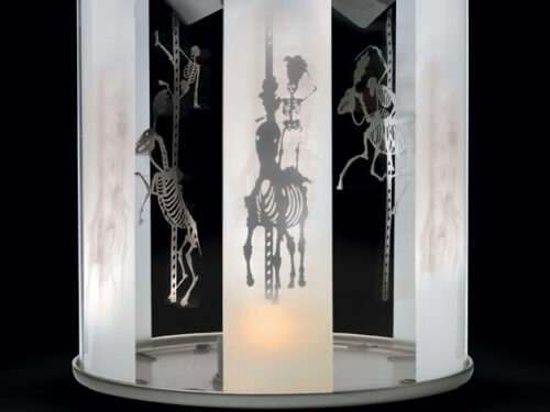 REVOLUTION CANDLE LIGHT