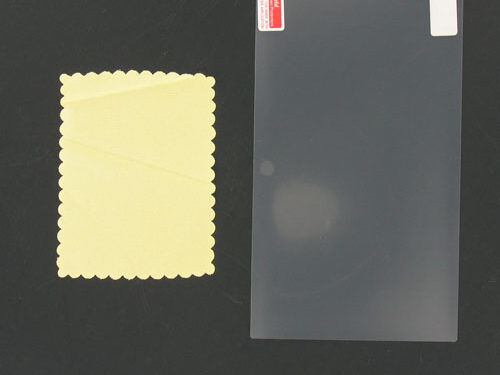 Untitled document Specifications :Protect your Nintendo Wii-U against dust and scratches with this protector. This screen protector improves the handwriting recognition and has an anti-reflection layer against sun and light reflection. The outside layer stays fingerprint free and the foil can be applied easily without air bubbles.This set contains both a protector for upper as wel as for the lower screen of your Nintendo Wii-U