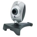 Untitled document Key features USB webcam with 352 x 288 hardware resolution and VGA snapshot resolution With snapshot button to quickly take a picture Maximum video speed of 30 frames per second Ideal for Live Messenger